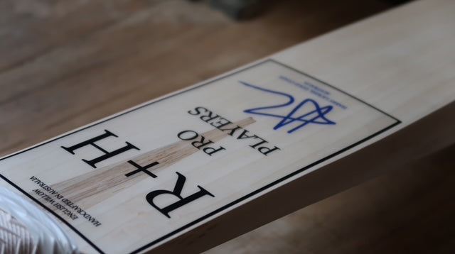 R+H Pro Players Cricket Bat